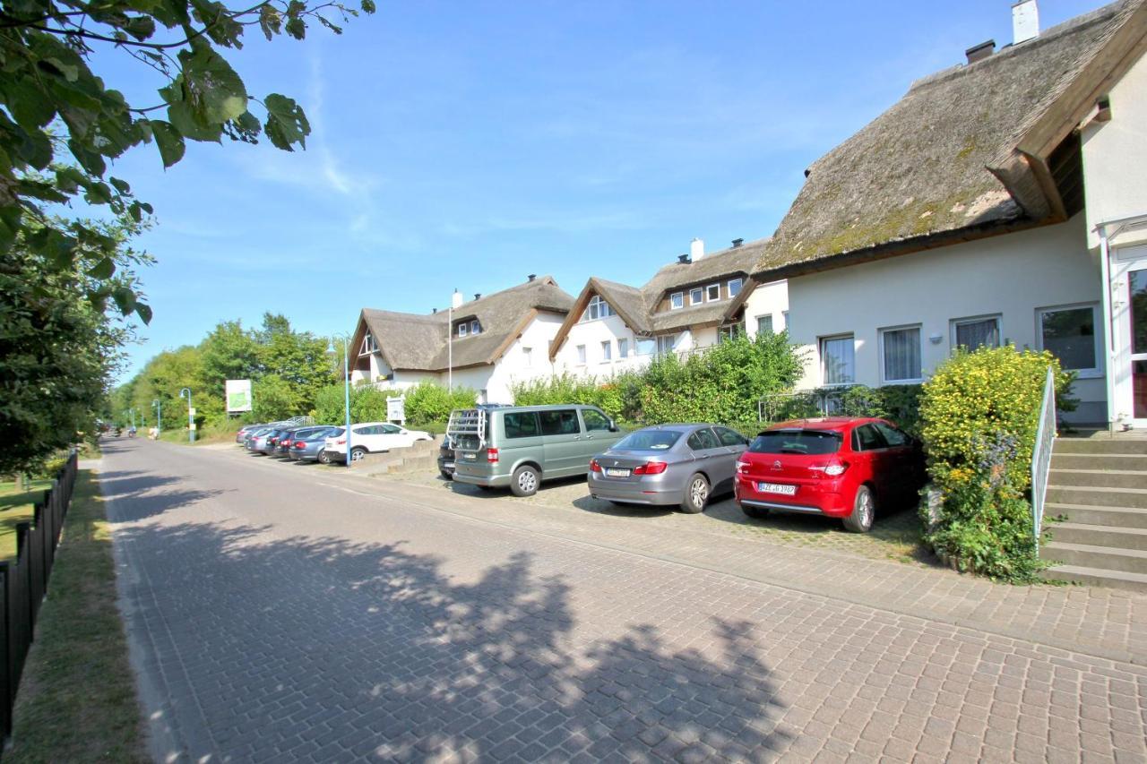 Strandnah Mit Terrasse, Gratis Nutzung Vom Ahoi Erlebnisbad Und Sauna In Sellin - Strandhaus Moenchgut Fewo06 Lobbe Esterno foto