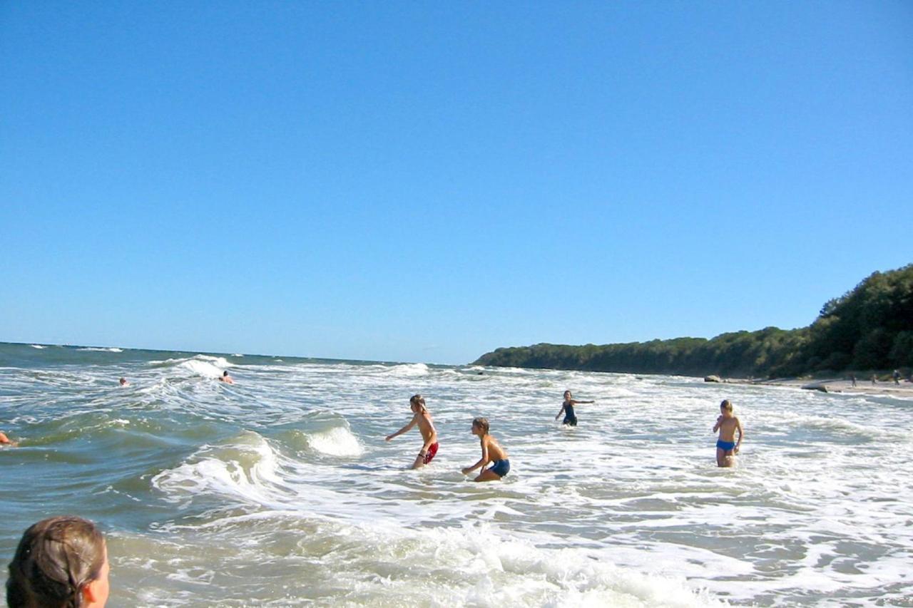 Strandnah Mit Terrasse, Gratis Nutzung Vom Ahoi Erlebnisbad Und Sauna In Sellin - Strandhaus Moenchgut Fewo06 Lobbe Esterno foto