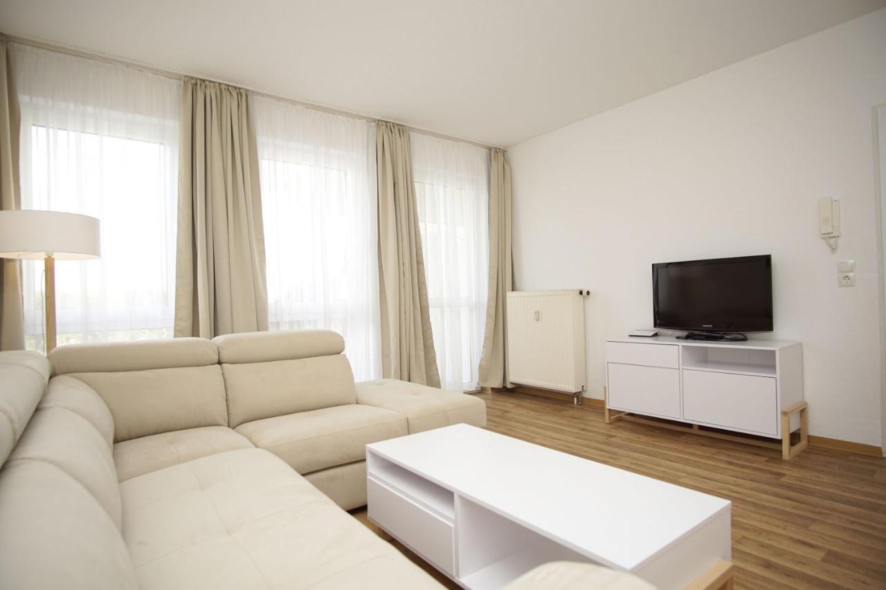 Strandnah Mit Terrasse, Gratis Nutzung Vom Ahoi Erlebnisbad Und Sauna In Sellin - Strandhaus Moenchgut Fewo06 Lobbe Esterno foto